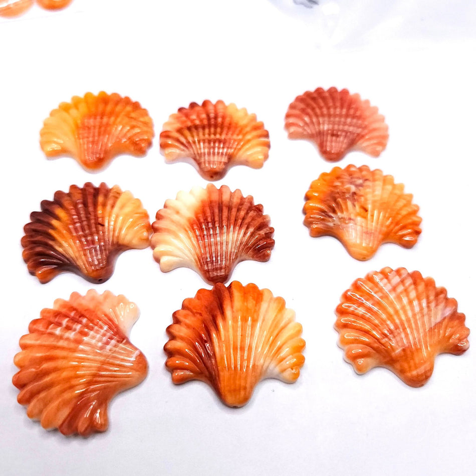 Spiny Oyster
Carved shell bead
Short drill
27mmx30mm