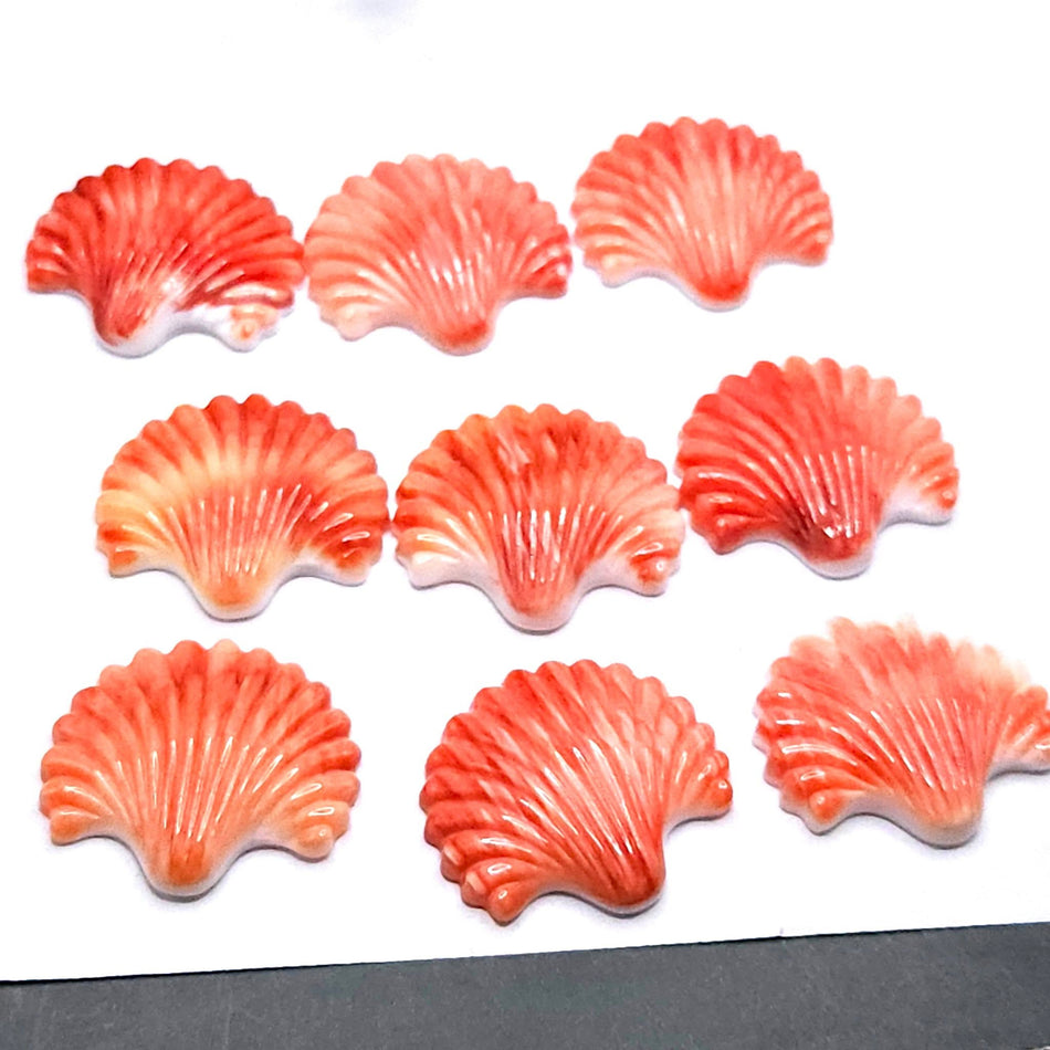 Spiny Oyster
Carved shell Cabachon (not drilled)
27mmx30mm